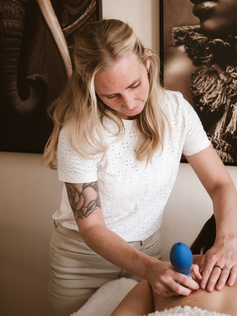 Holistisch Cupping Massage